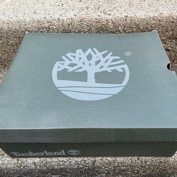 [SOLD on Mercari] Beige Timberlands (6 inch) EXCELLENT CONDITION! - Picture 7 of 8